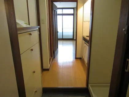 ピーフル庄内【2階】の玄関