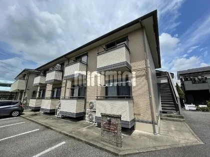 ジュネス ヴィラージュ【1階】の外観