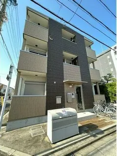 ファミリエ Nagoya【1階】の外観