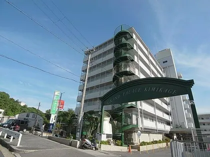 グランドパレス君影【6階】の外観