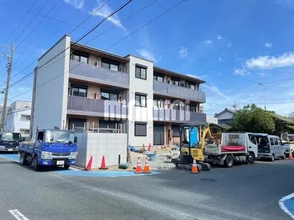 シャーメゾンArtsy【2階】の外観