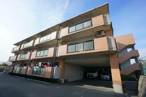 ヴィラリブラン【2階】の外観