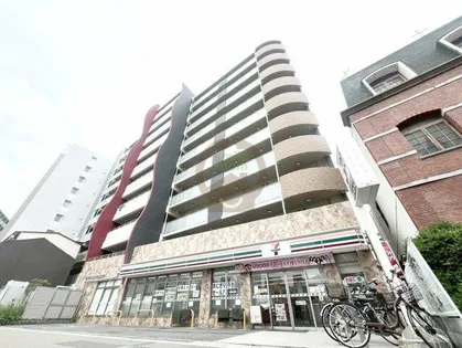 セレニテ福島カルム【2階】の外観