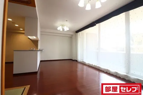 シティハウス上前津【202号室】の内装