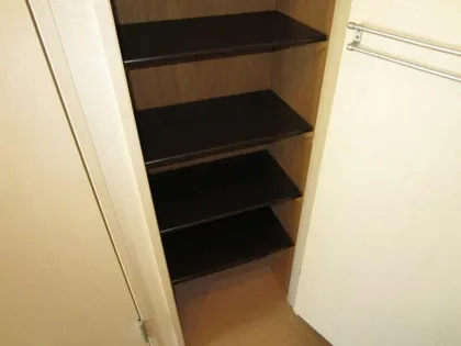 メゾンアンブリック【4階】の玄関