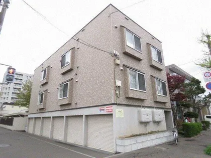 グランシュール32【205号室】の外観