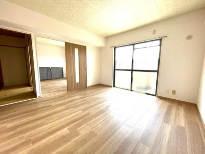 ヒルズトワニー【2階】の居間