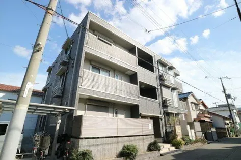 エスタ ビエンの画像