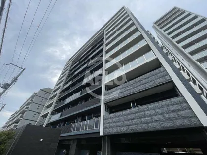 プレサンス新大阪ジェイズ【2階】の外観