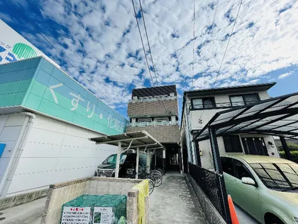 アビターレ新出来【3階】の外観