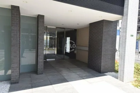 パトリス城東中央【5階】の玄関