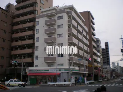 アベニュー泉【3階】の外観