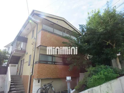 デュエットかもしか【2階】の外観