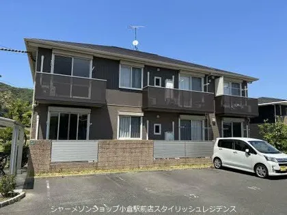 クラージュ C棟【1階】の外観