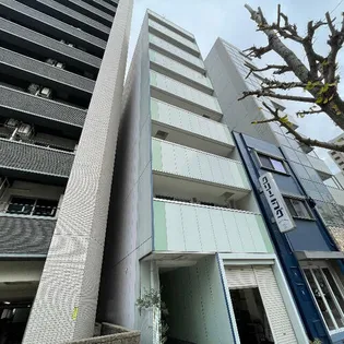 アヴォワール丸の内【3階】の外観