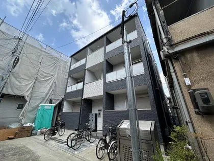 Avantioソラネル【3階】の外観