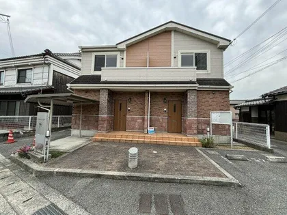 兵庫県姫路市広畑区末広町2丁目【テラスハウス】の外観