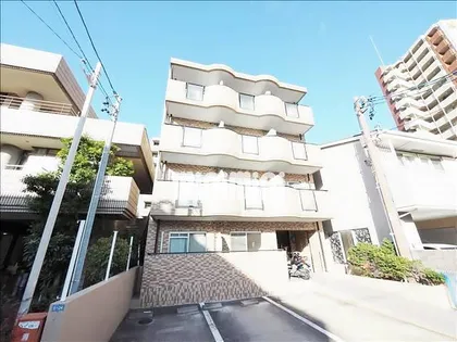 ドミトリー518【4階】の外観