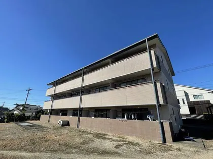 ガーデンベル【1階】の外観