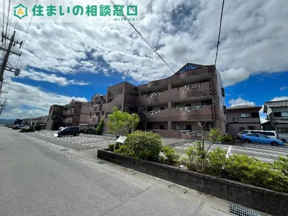 愛知県岡崎市土井町字西番城【マンション】の外観
