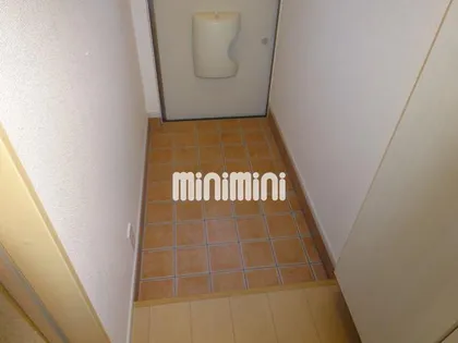 アンジュ八田【1階】の玄関