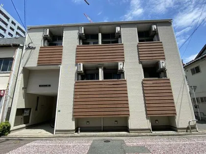 カトルセゾン博多【2階】の外観