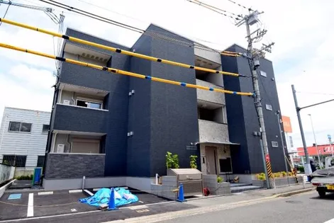 グランシール Ⅲ番館【1階】の外観