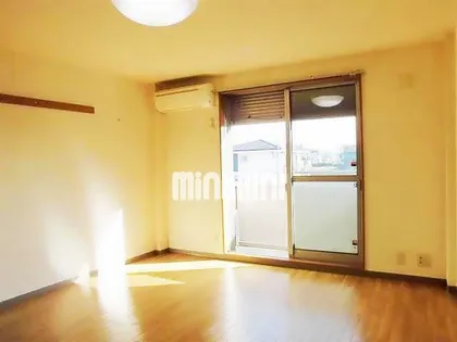 プランドール A棟【2階】の居間