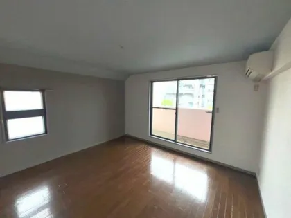 グロスアベニュー【3階】の居間