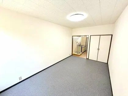 ビバリーハイツしのはら【2階】の居間