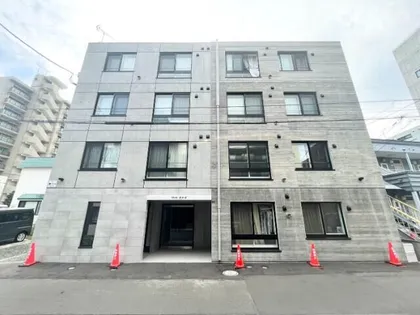 PCHE裏参道【1階】の外観