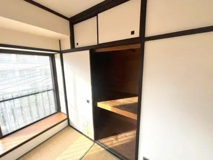 グランディア六甲道駅前【4階】の内装