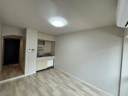 リアライズ本山【2階】の居間