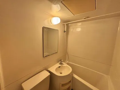 リアライズ本山【2階】の内装