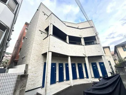 WALK ONE MINUTES岡本の画像