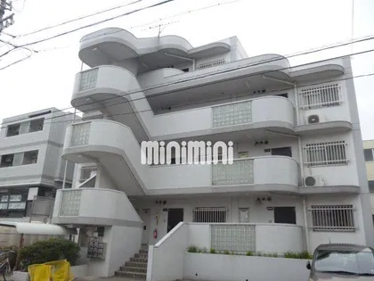 ハイネス牧【3階】の外観