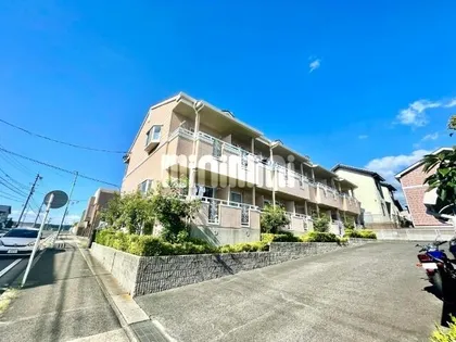 メゾンピィノの画像