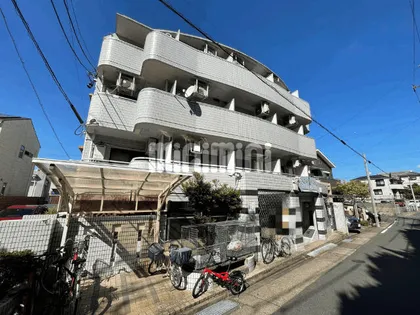 メゾン・ド・スイート【4階】の外観