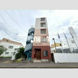 メゾンクレヨンの画像