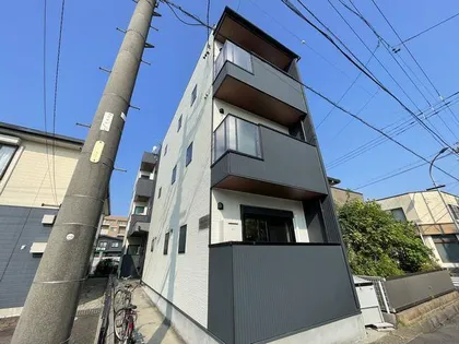 カリーノ フィオーレ【3階】の外観