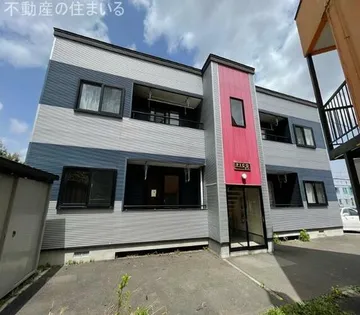 ピコ【2階】の外観