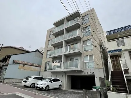 サンライズ白鳥【4階】の外観