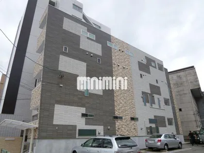 quatre saisons【2階】の外観