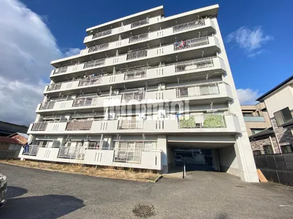 半田第2ロイヤルマンション【3階】の外観