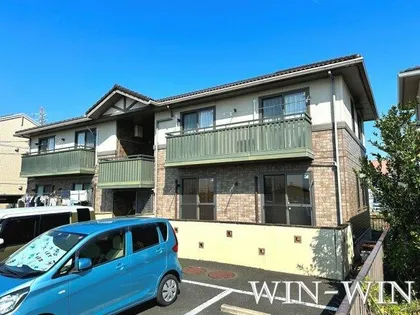 ラ・ファミーユ【2階】の外観