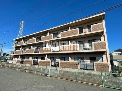 メルベーユ川畔の画像