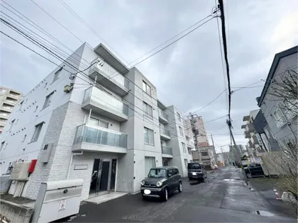 パナメーラ学園前の画像