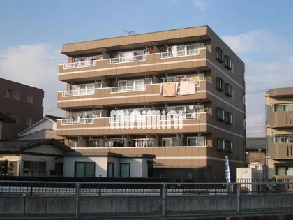 クリーンハウス【3階】の外観