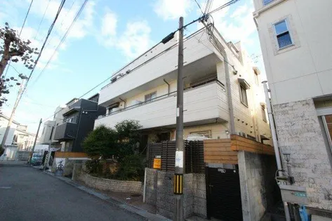 アンジョリジャルダン門戸厄神【103号室】の外観