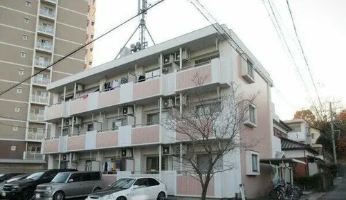 グリーンヒルズ明大寺【1階】の外観